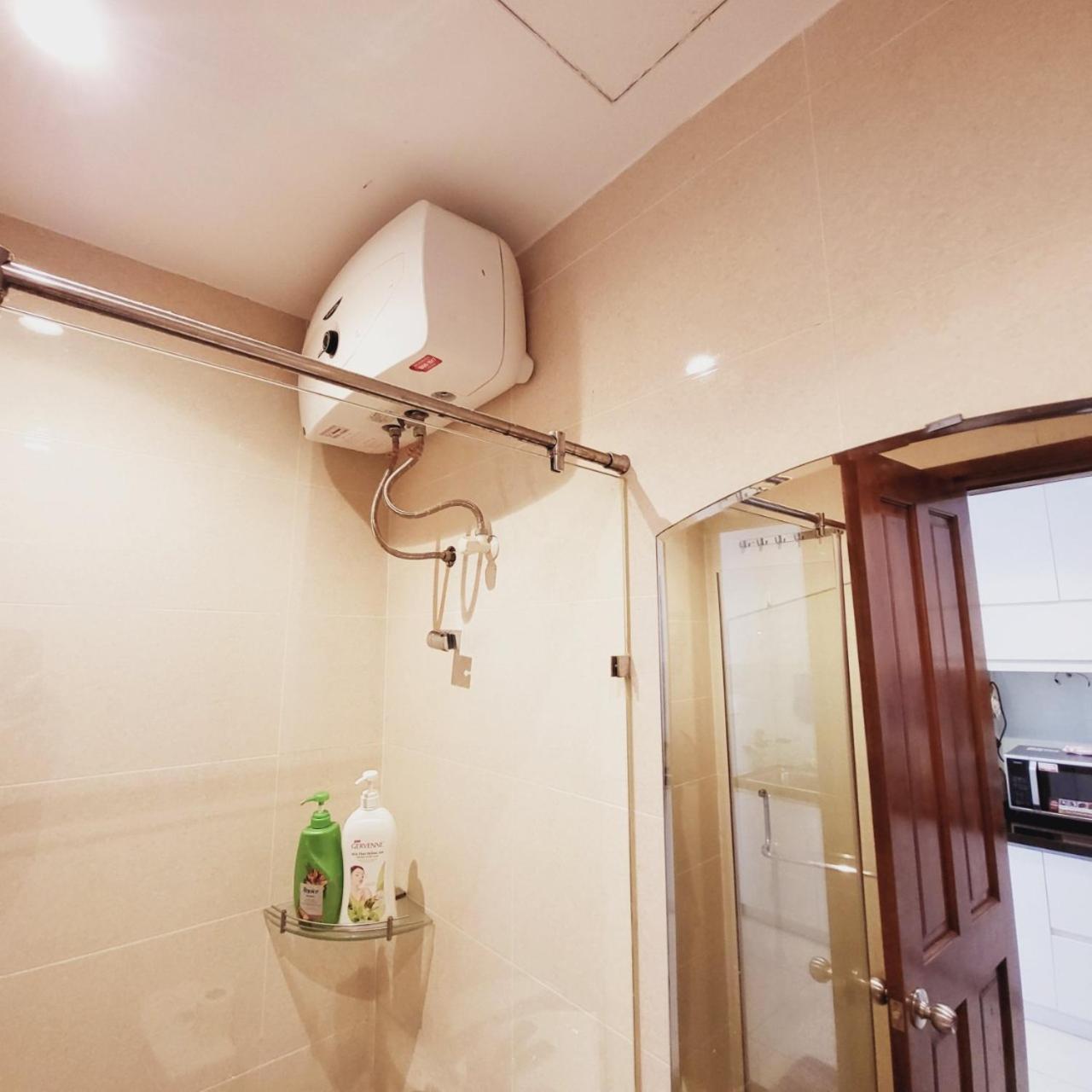 Austin Home Apartment Sky Center - Near Tan Son Nhat Airport 胡志明市 外观 照片